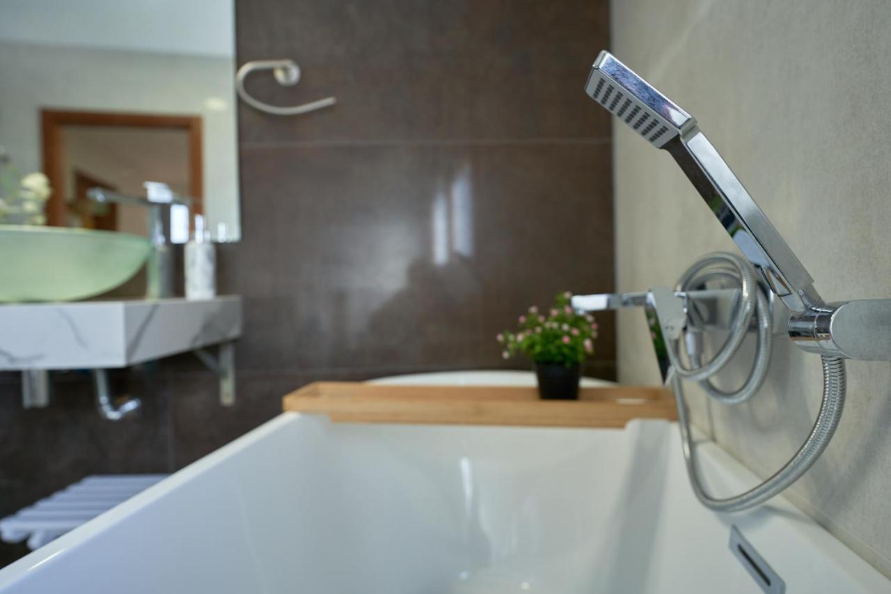 Duplex Casa De Las Argollas Grand Suite Parking Gratis Plasencia Exterior photo