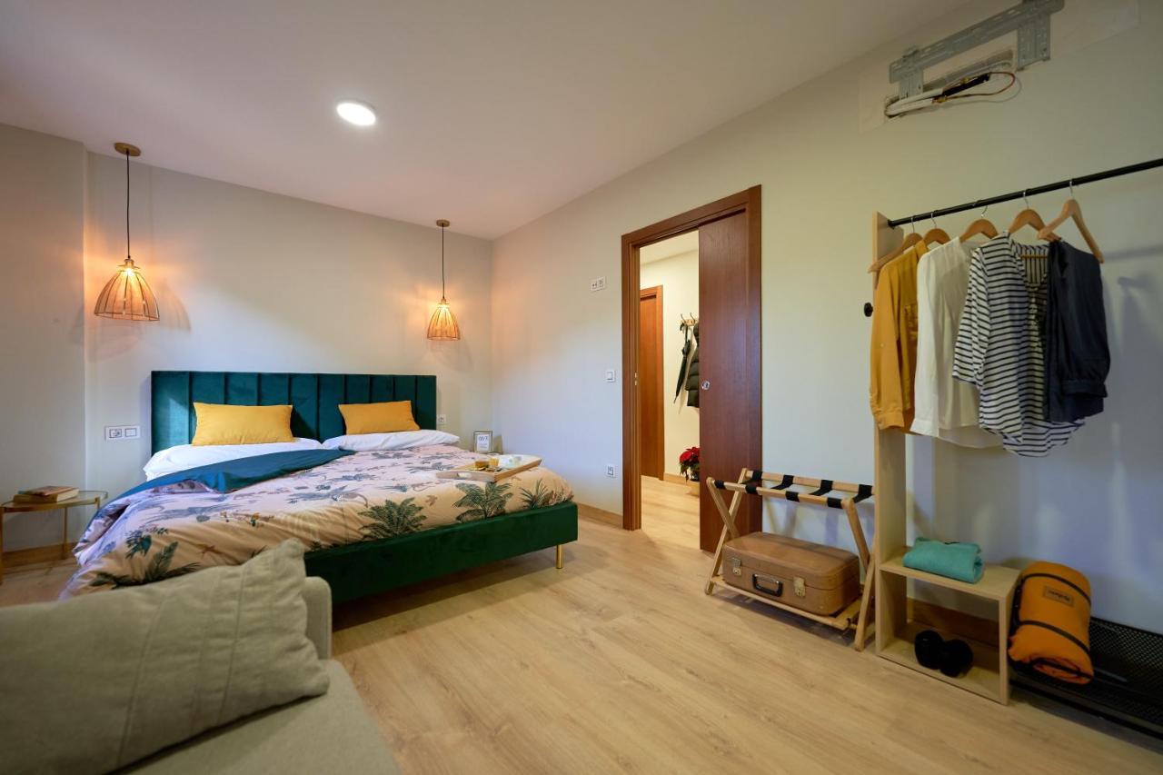 Duplex Casa De Las Argollas Grand Suite Parking Gratis Plasencia Exterior photo